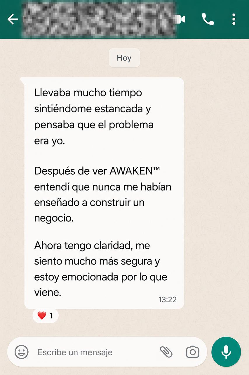 Captura de un testimonio real de una Beauty Pro sobre AWAKEN™ (1 de 3)